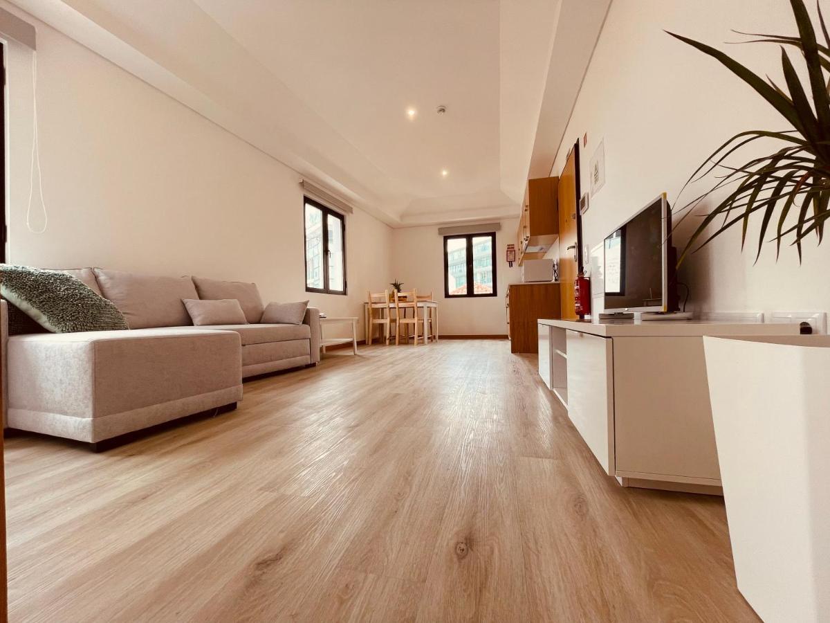 Living X Apartment *